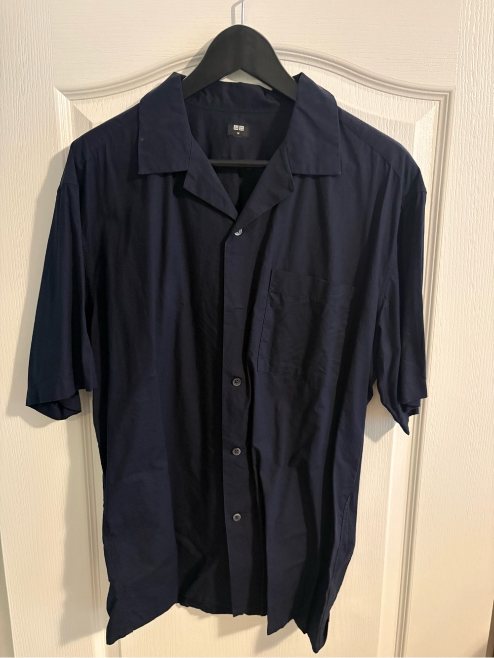 Uniqlo Navy Short-Sleeve Casual Button-Down Shirt